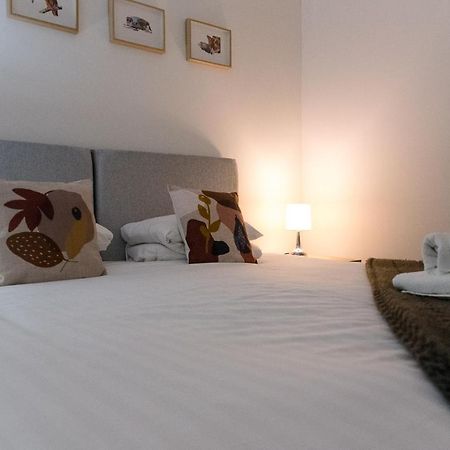 Greenstar Apartments - 2 Minute Walk Away Into City Centre - 6 Individual Flats - Next To Abertay University - 1 Bed 2 Bed & 3 Bedroom Flats - Fully Equipped - Short - Mid - Long Stays Welcome Dundee Exteriér fotografie