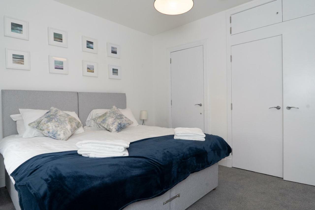 Greenstar Apartments - 2 Minute Walk Away Into City Centre - 6 Individual Flats - Next To Abertay University - 1 Bed 2 Bed & 3 Bedroom Flats - Fully Equipped - Short - Mid - Long Stays Welcome Dundee Exteriér fotografie
