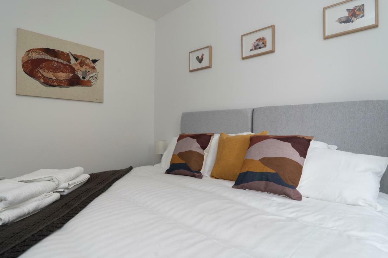 Greenstar Apartments - 2 Minute Walk Away Into City Centre - 6 Individual Flats - Next To Abertay University - 1 Bed 2 Bed & 3 Bedroom Flats - Fully Equipped - Short - Mid - Long Stays Welcome Dundee Exteriér fotografie