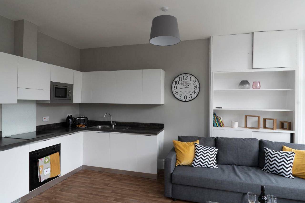 Greenstar Apartments - 2 Minute Walk Away Into City Centre - 6 Individual Flats - Next To Abertay University - 1 Bed 2 Bed & 3 Bedroom Flats - Fully Equipped - Short - Mid - Long Stays Welcome Dundee Exteriér fotografie