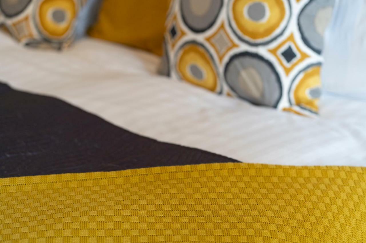 Greenstar Apartments - 2 Minute Walk Away Into City Centre - 6 Individual Flats - Next To Abertay University - 1 Bed 2 Bed & 3 Bedroom Flats - Fully Equipped - Short - Mid - Long Stays Welcome Dundee Exteriér fotografie